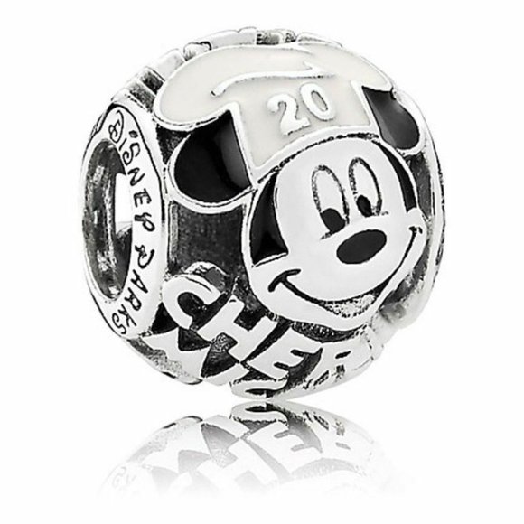 Pandora Disney Chef Mickey Charm Round    ONLY 1 LEFT! - Picture 1 of 3